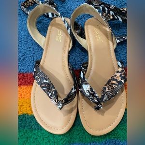 Thalia Sodi 7.5 Joleynf Safari wrap around sandals